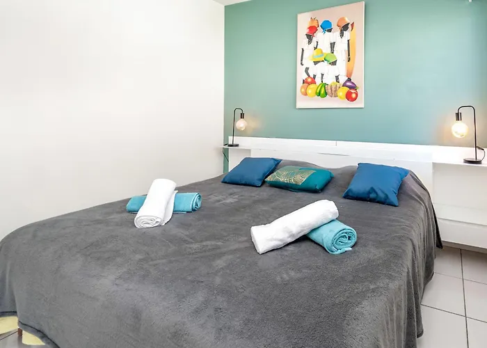 Bay-3 By Interhome Appartement Cannes