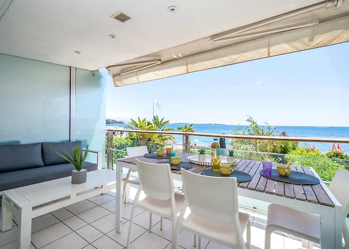 Bay-3 By Interhome كان